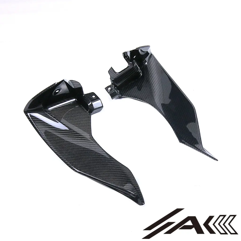 AK-Carbon-100-Dry-Carbon-Fiber-Air-Intake-Cover-Dashboard-Side-Panels-1.webp Yamaha R1 Dry Carbon Fiber Air Intake Dashboard Panels | AK Carbon - 图片 1