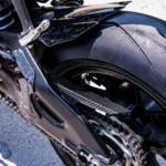 Yamaha R1 Dry Carbon Fiber Chain Guard | AK Carbon - 图片 2