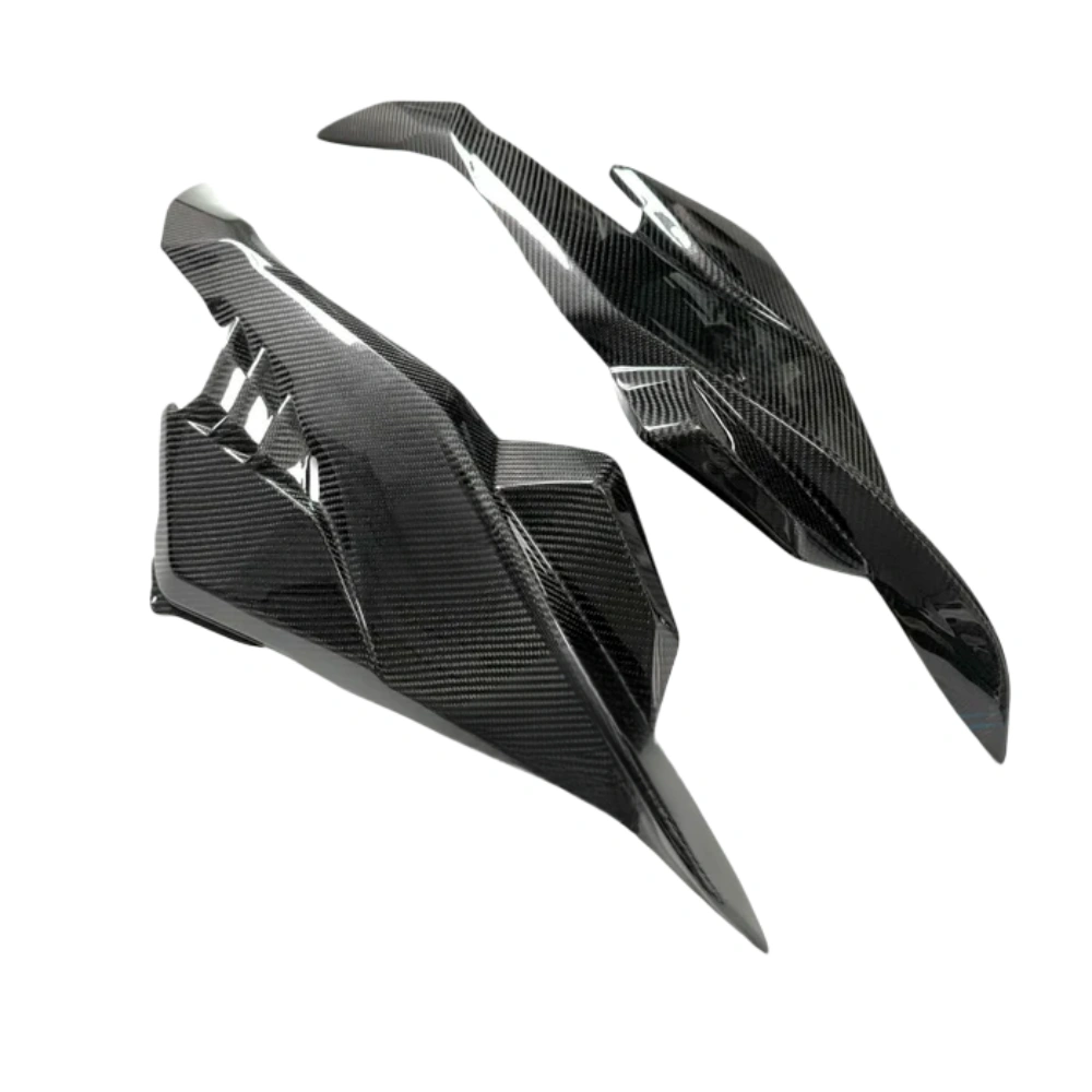 bmw-2025-bmw-s1000rr-dry-carbon-fiber-side-panels-without-wings-ak-carbon.webp AK 2025+ S1000RR Carbon Fiber Side Panels without Wings - 图片 1